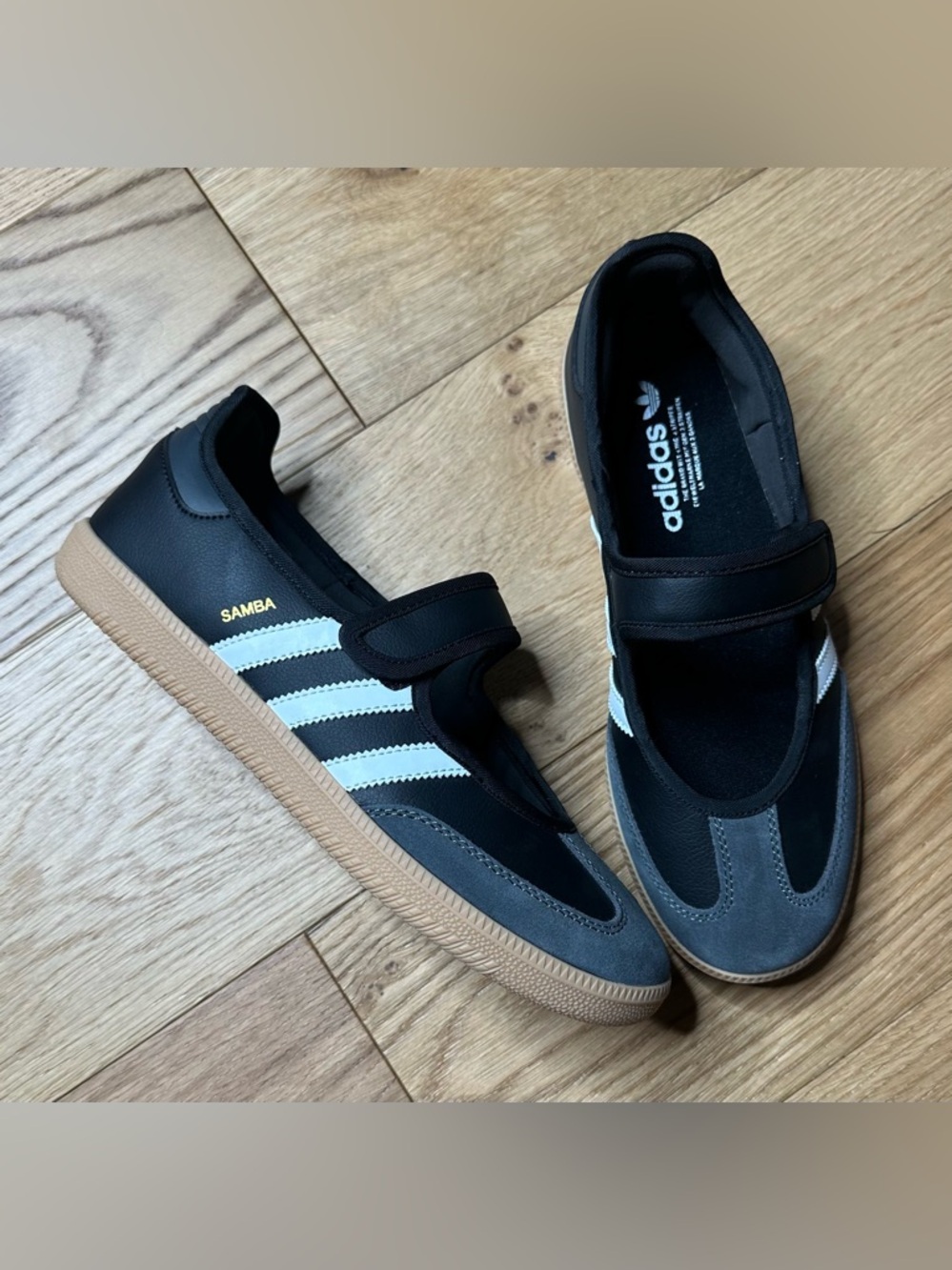 Adidas Samba Jane Suede Cloud White Carbon Core Black JQ6445 SIZE 7.5 NWOT